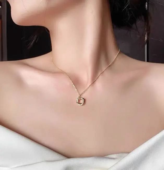 Camilia Necklace