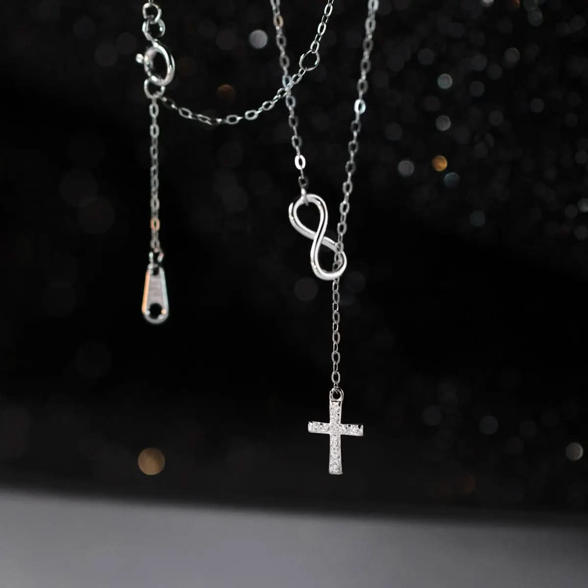 Eloria Necklace