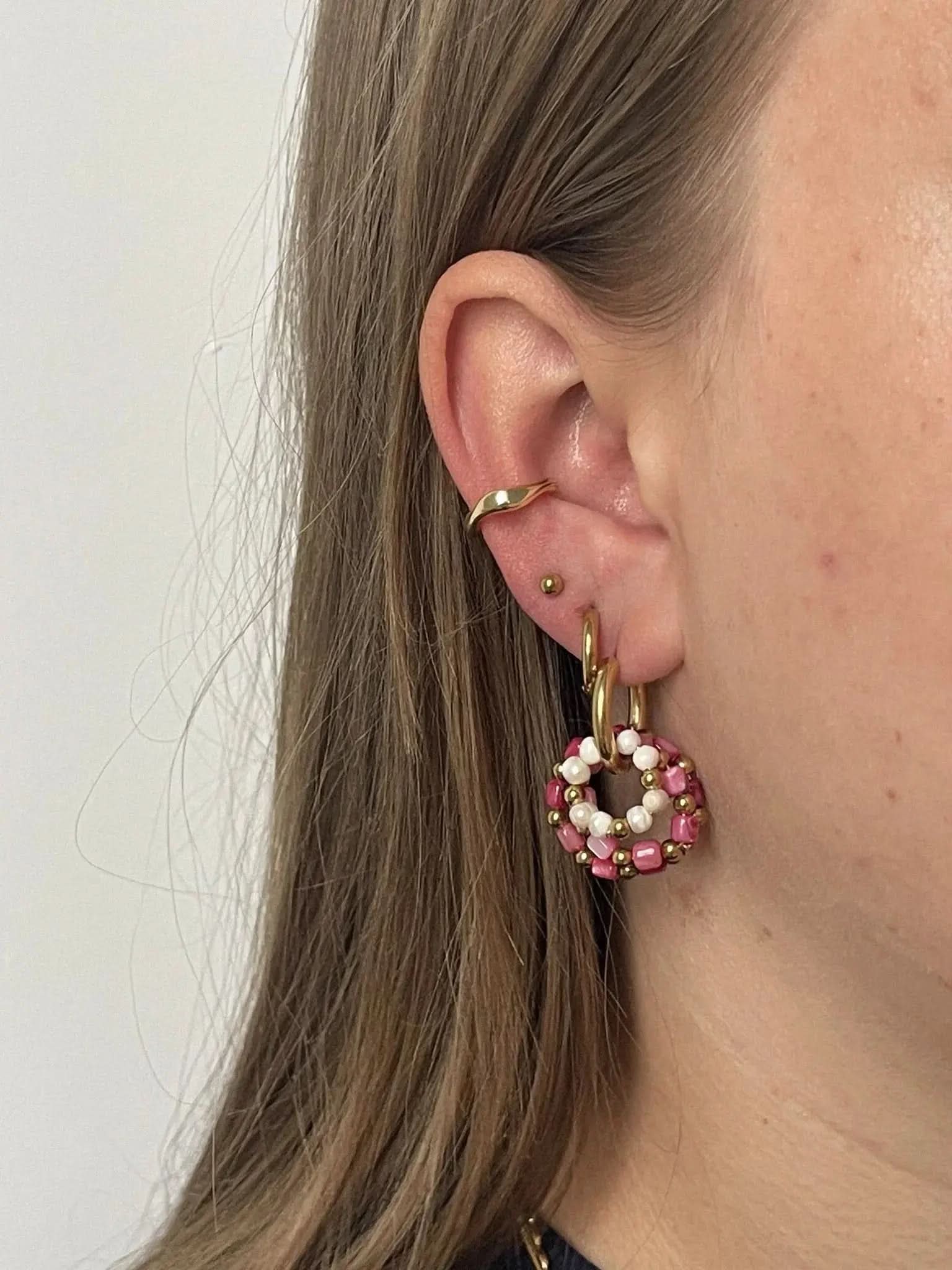 Adriana Earcuff