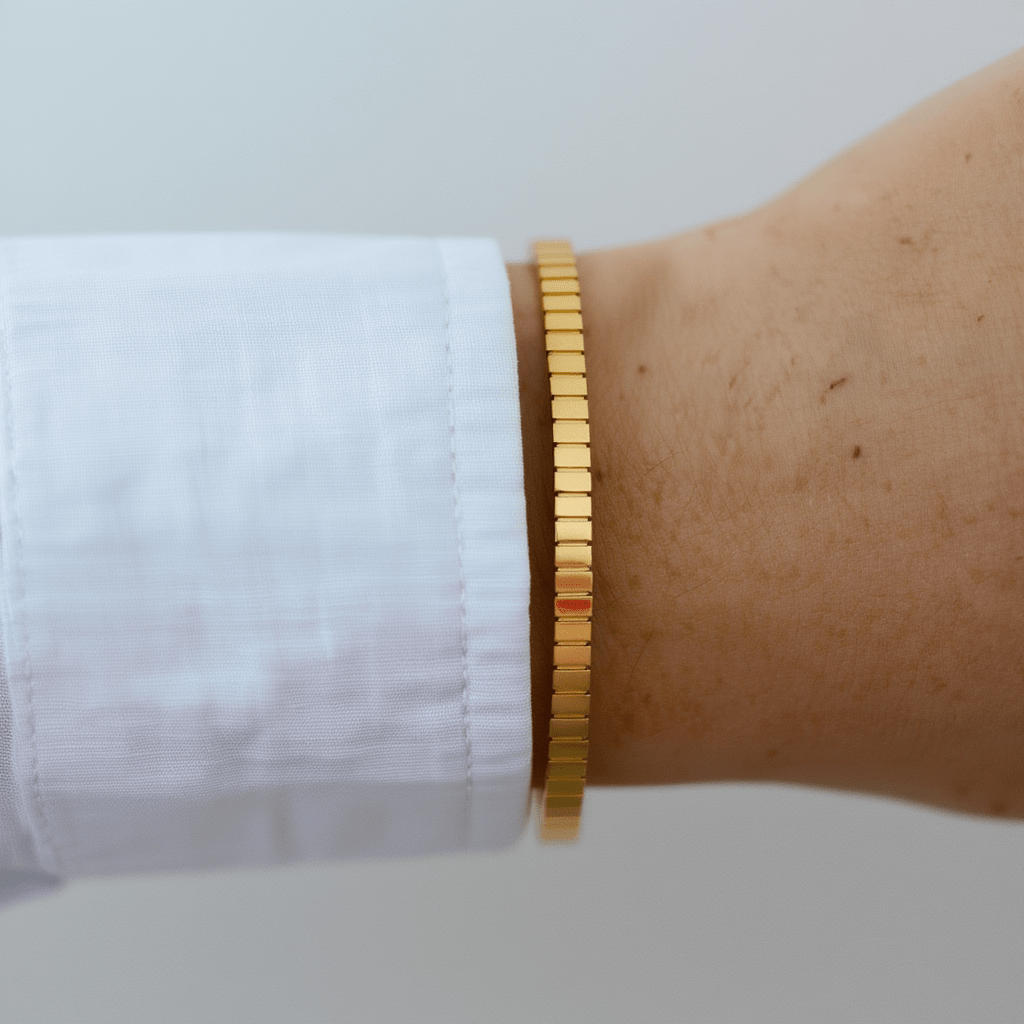 Elise Bangle