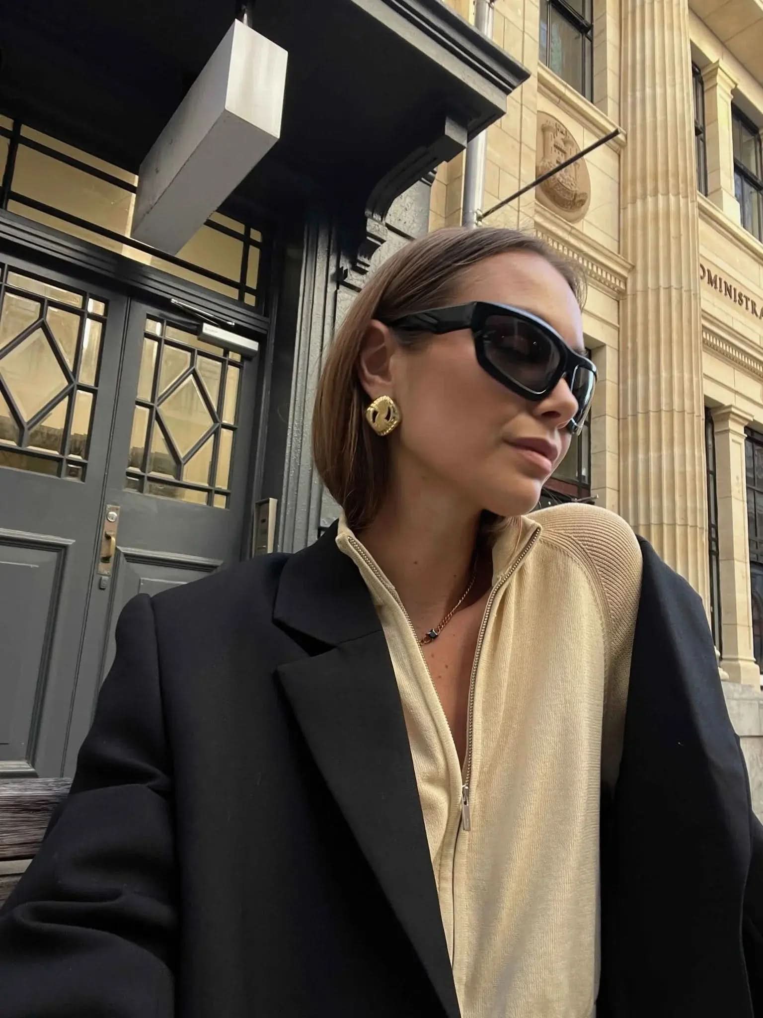 Elva Earrings - Gold