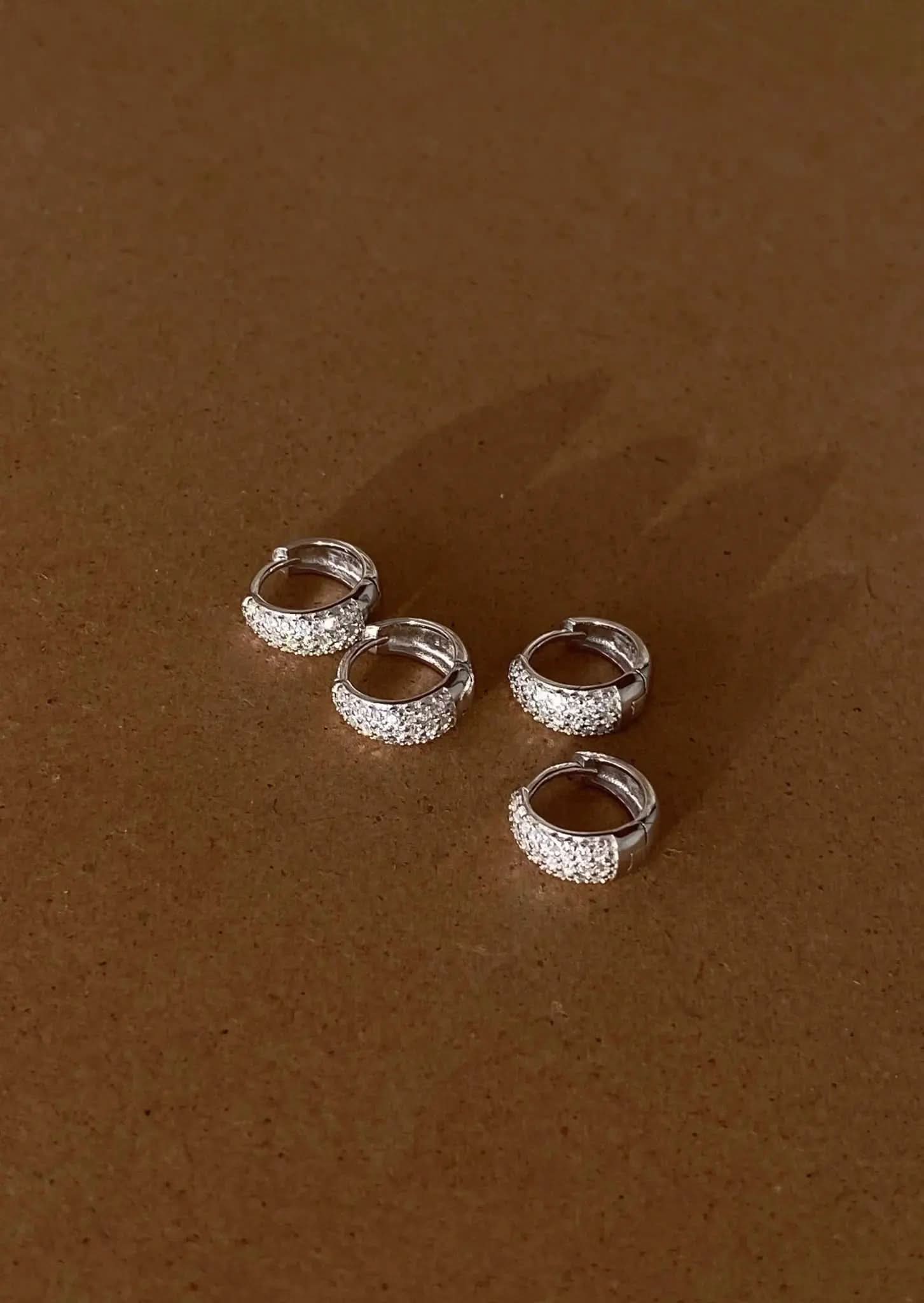Zaya Huggies - Silver