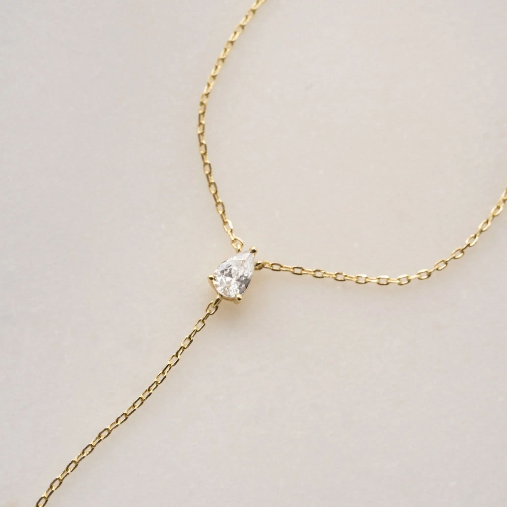 Pear Lariat