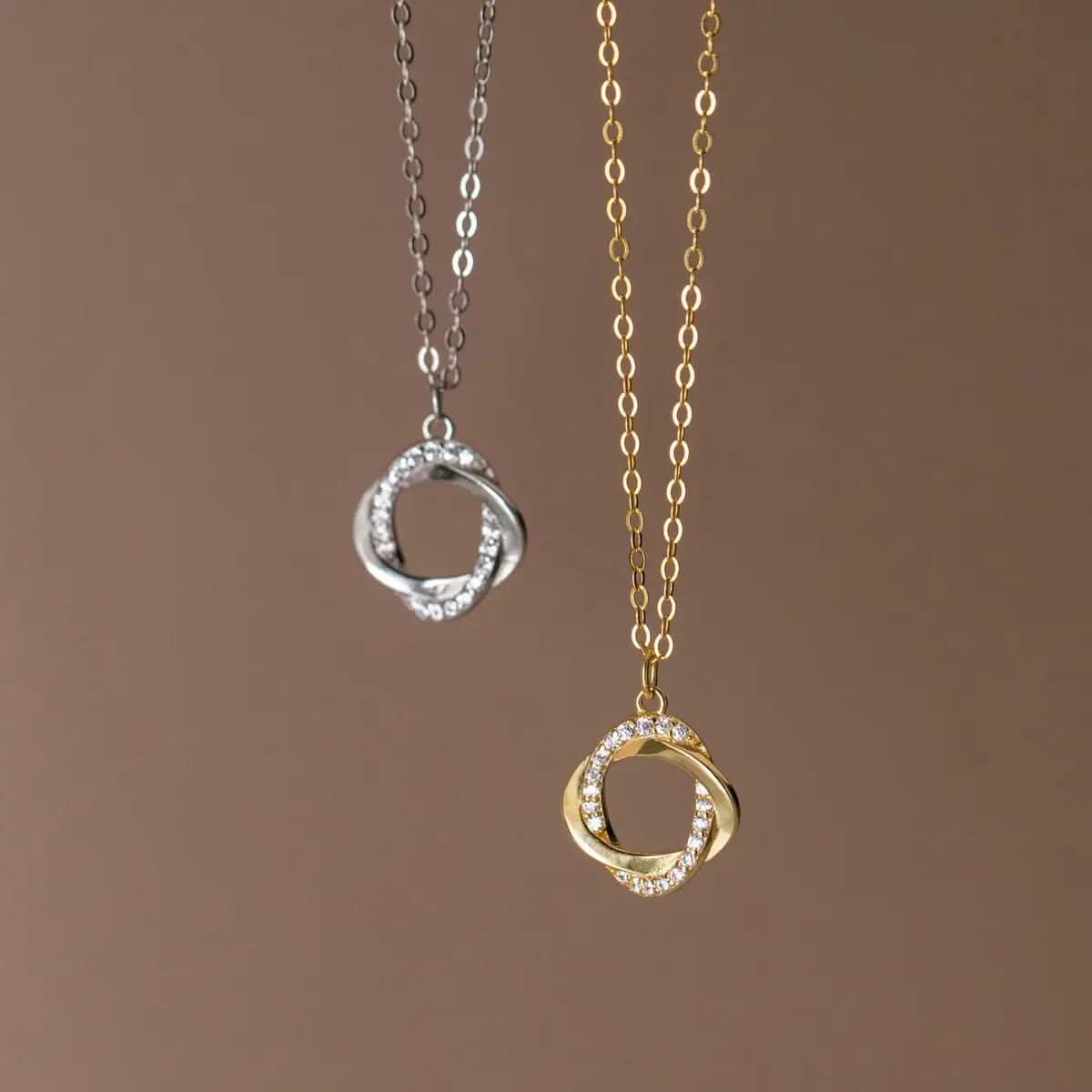 Camilia Necklace