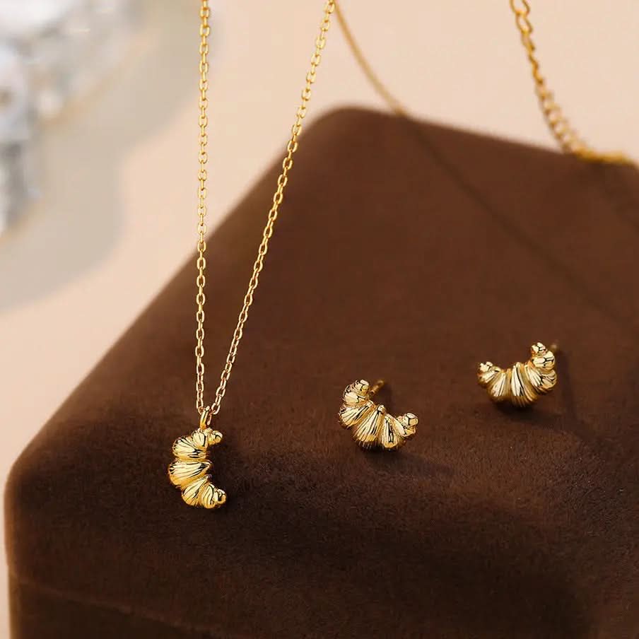 Eloise Pendant