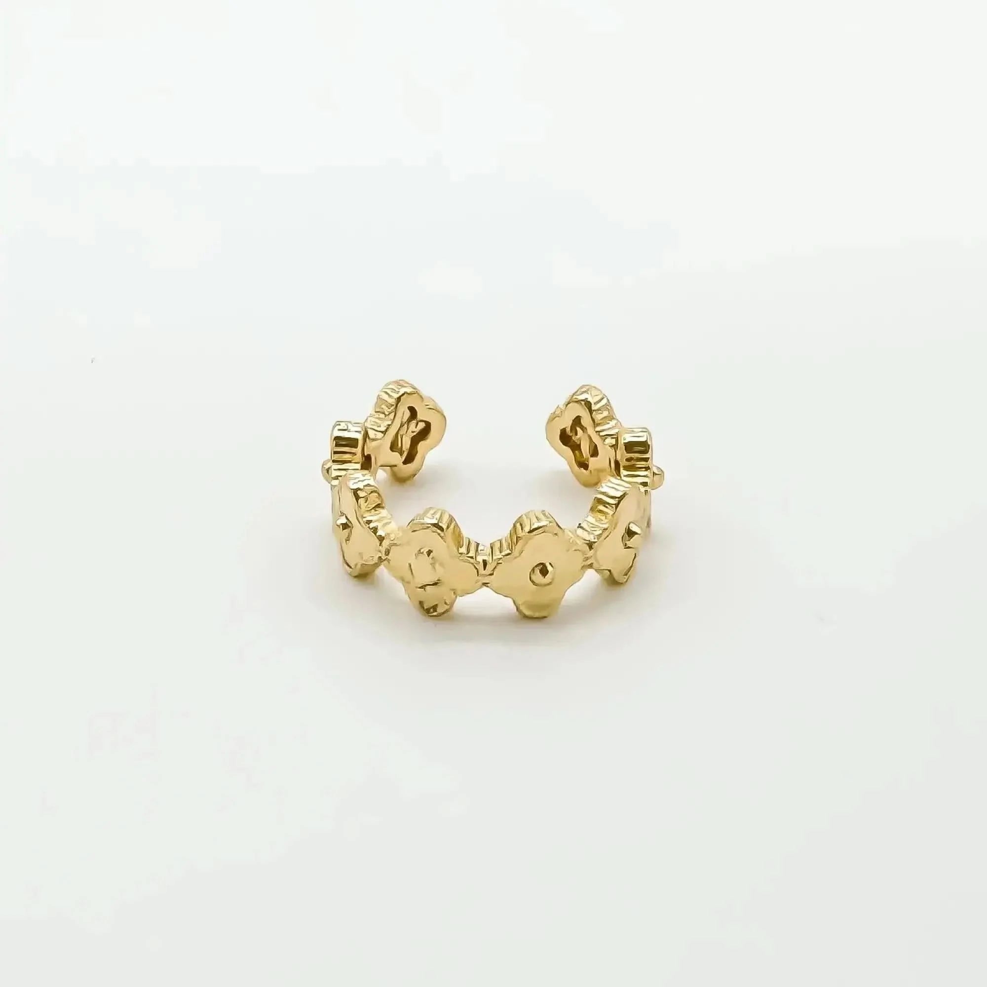 Flora Earcuff