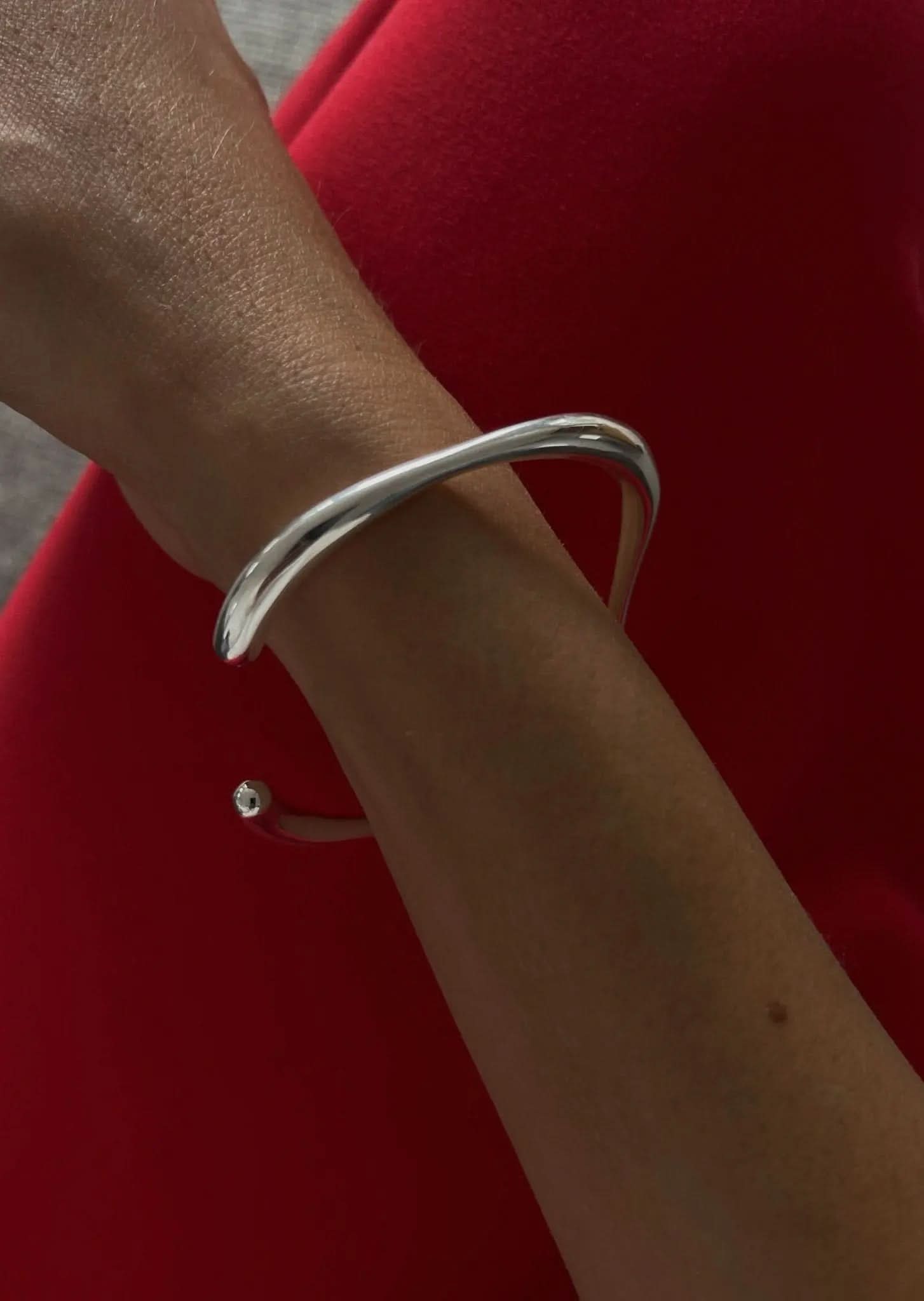 Ava Bangle