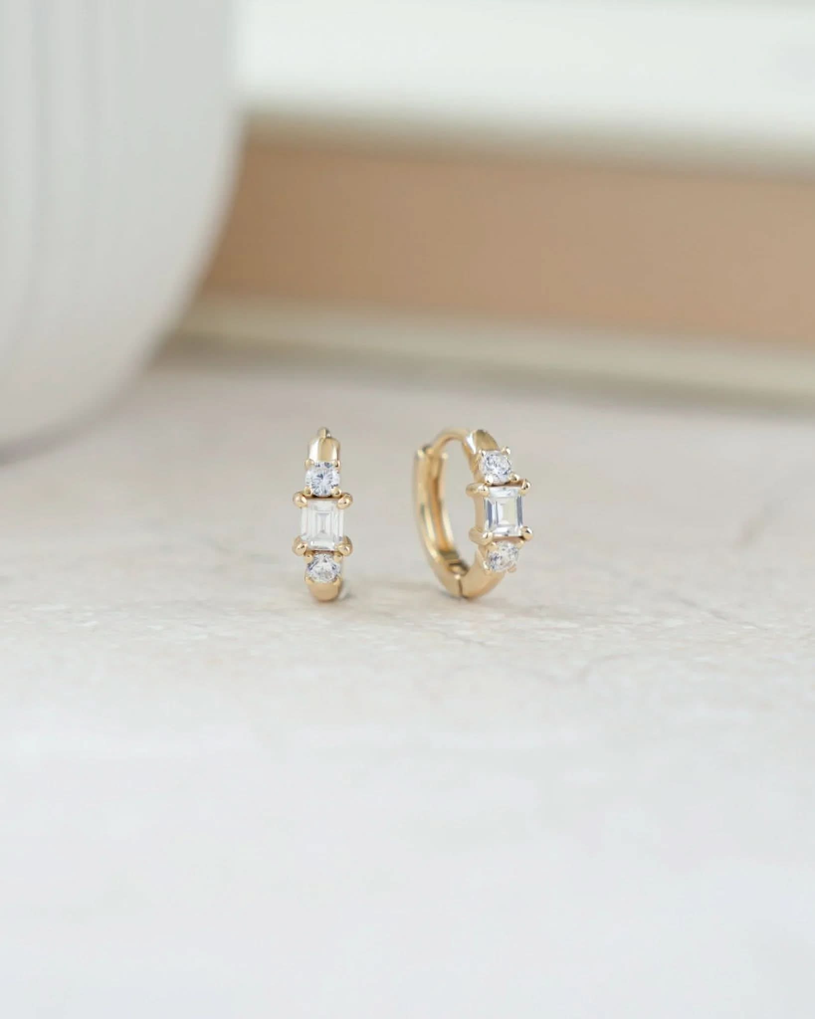 Kai Huggie Hoops