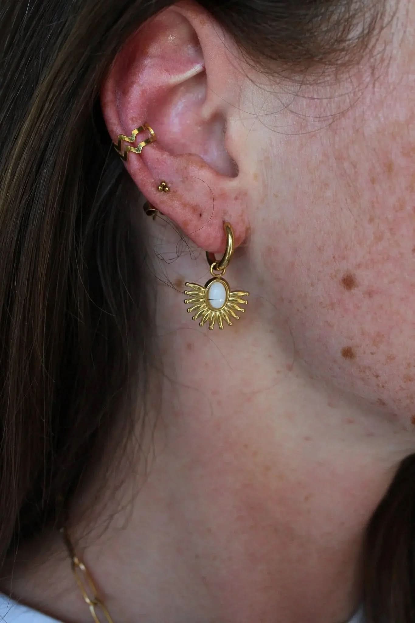 Max Earcuff