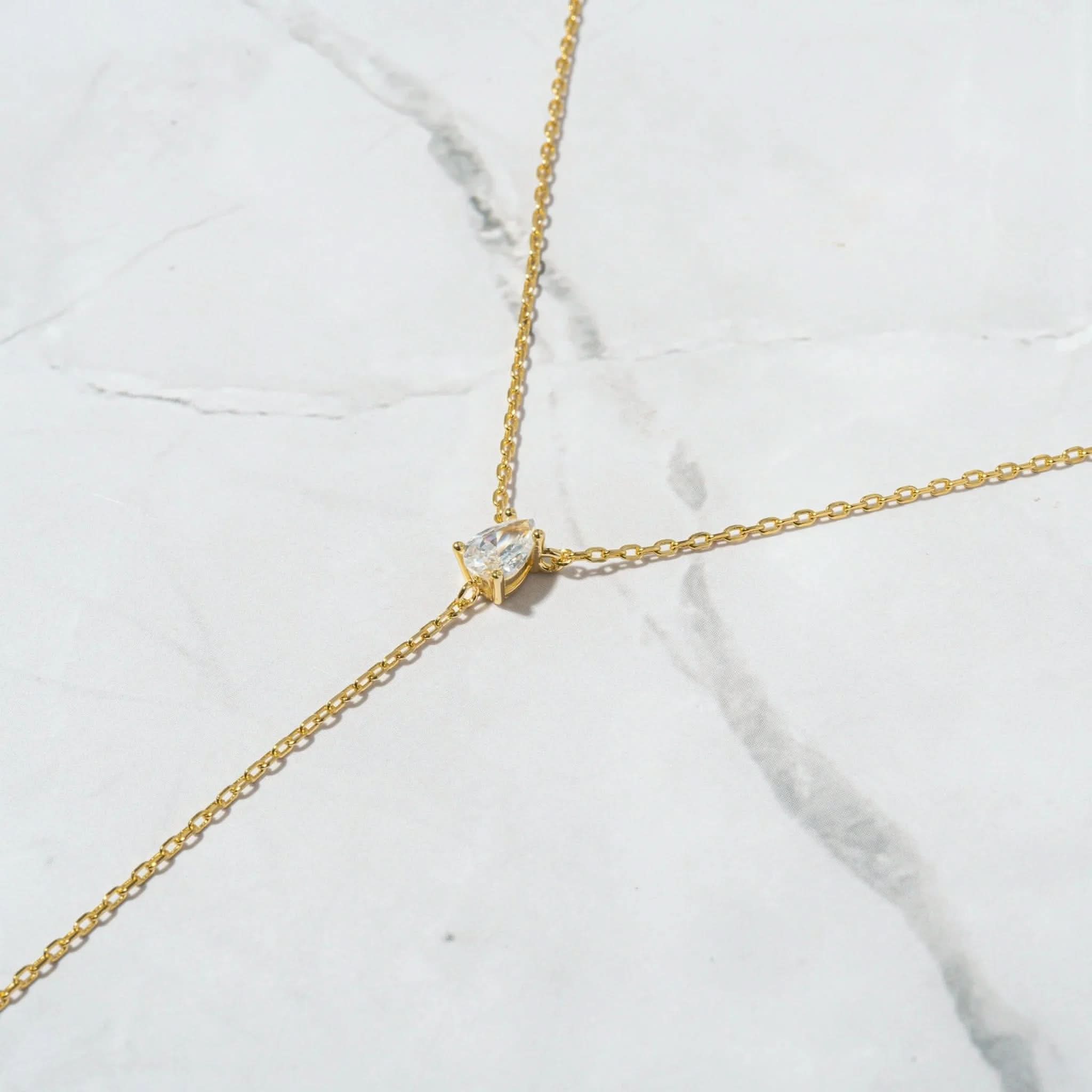 Pear Lariat